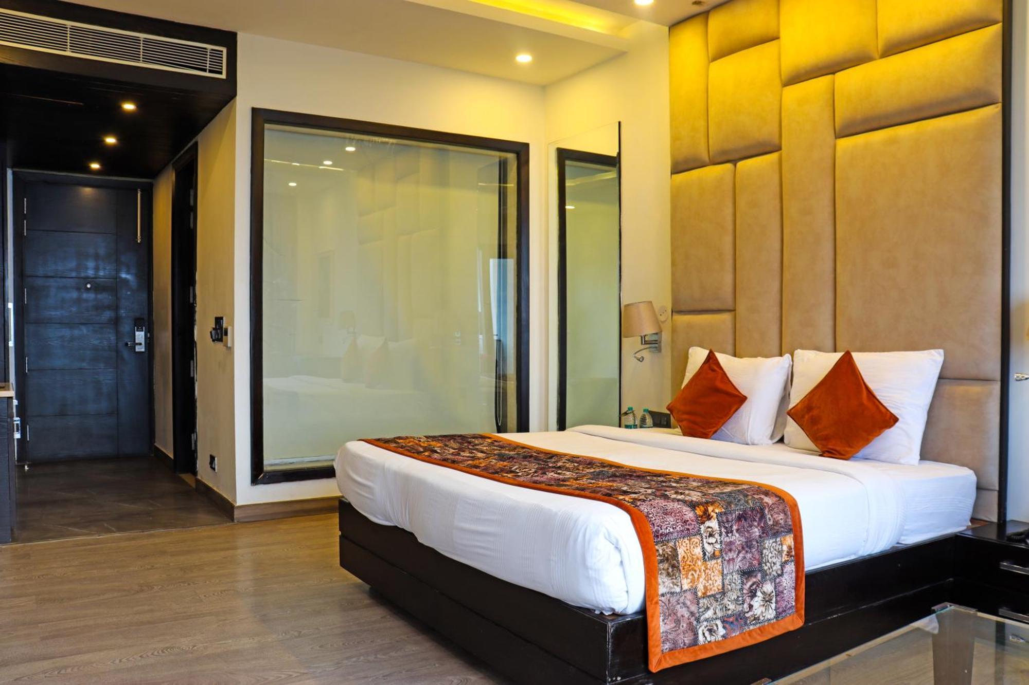 Rosetum Kasauli Hotel Exterior photo